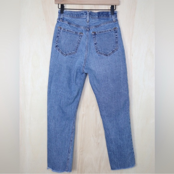 Abercrombie & Fitch The Ankle Straight Ultra High Rise Women's Jeans - Picture 3 of 3